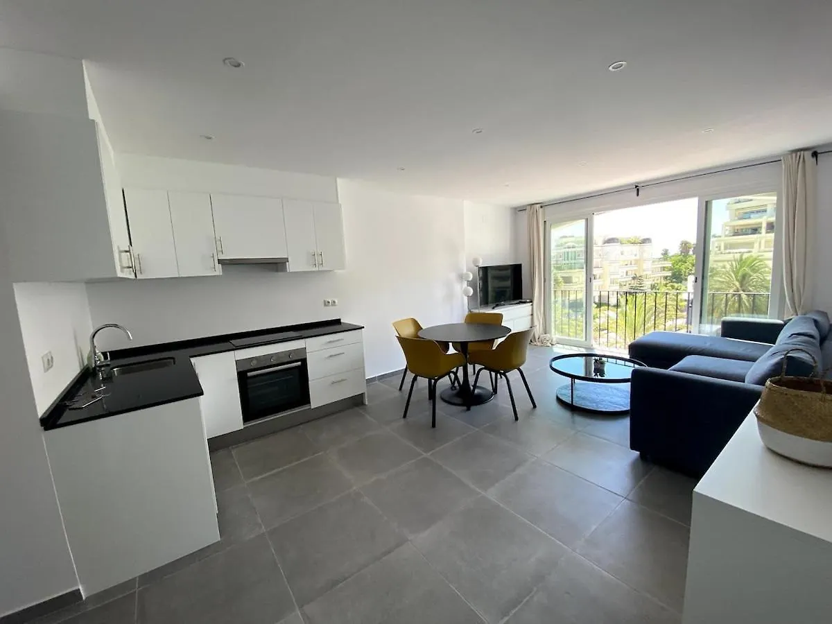 Renovated Apartment In Jardines Del Puerto Marbella